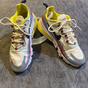 Nike Women's Air Max 270 React Bauhaus Primary Color Low Top Sneakers Size 11
